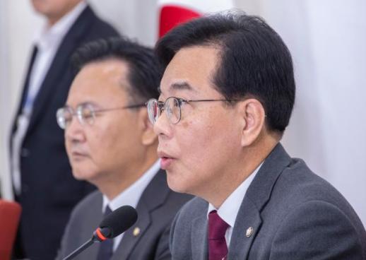 대통령실 캄보디아 스캠 범죄 韓 피의자 107명 송환