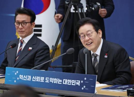 李 대통령, 언어 순화 강조…제일 듣기 싫은 말 저희나라, 대인배