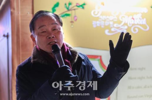 [포토] 2025 광화문 마켓 소개하는 길기연 대표