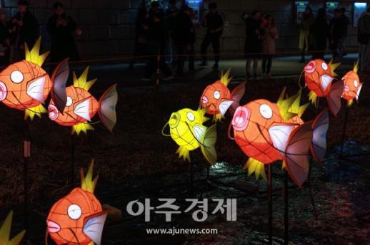 [포토] 시선 사로잡는 이로치 잉어킹