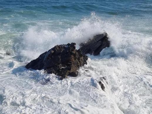 강릉해경, 동해중부 앞바다 풍랑예비특보 발효… 안전사고 위험예보제 주의보 발령