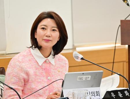 우윤화 과천시의원, 제로웨이스트샵 자원순환형 럭키박스 사업 긍정 평가