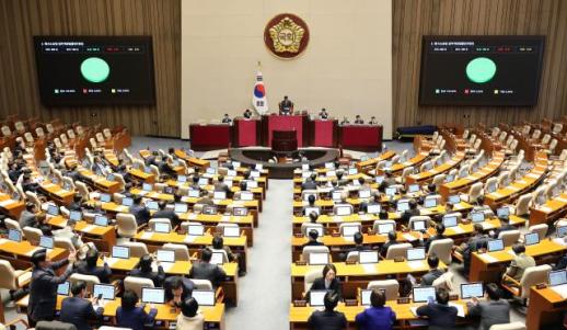 與, 본회의서 경찰직무집행법 처리 전망…3박 4일 필버 종료