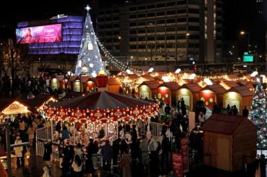 光化门广场变身圣诞集市