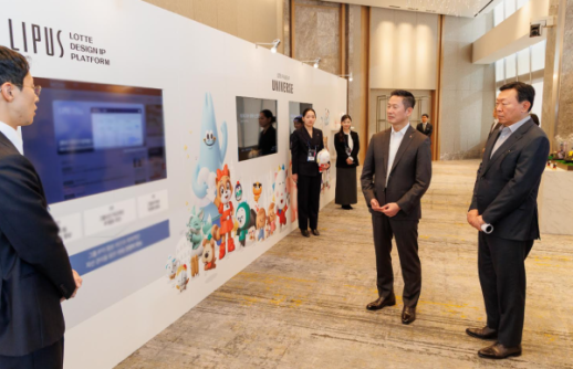 신동빈 롯데 회장, 그룹 디자인전략회의서 브랜드 연속성 점검