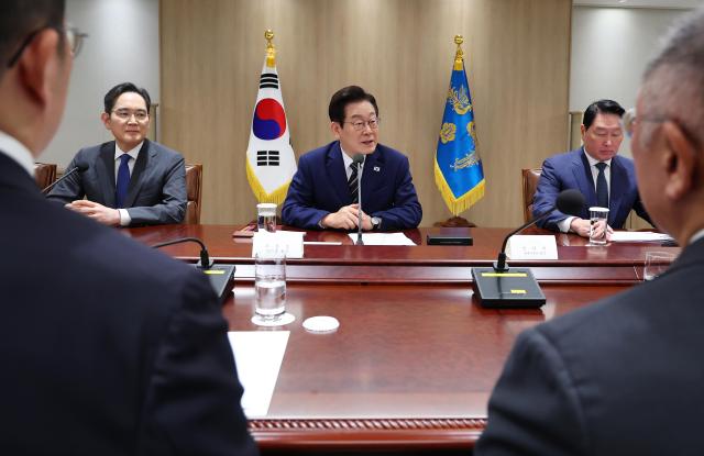 Samsung, Hyundai, LG and SK chart AI-driven growth strategies for 2026