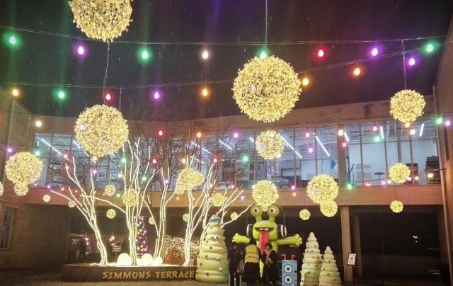 시몬스 테라스 중정 조현미 기자