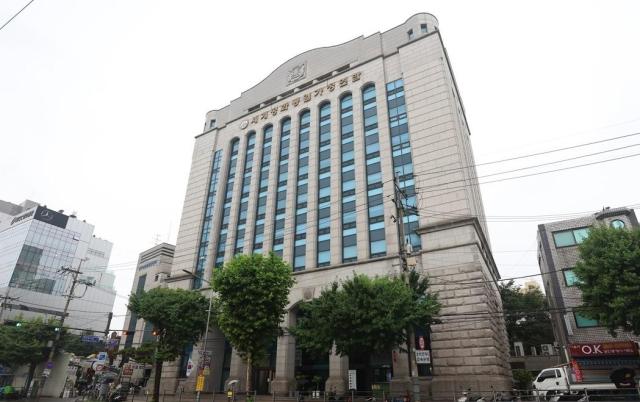 警察、統一教ソウル本部を家宅捜索…「政界の金品授受疑惑」強制捜査