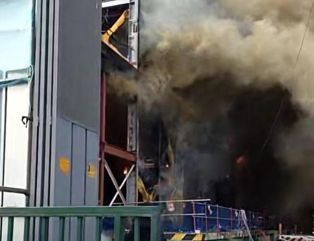 경기 화성시 방교동 동탄일반산업단지 내 한 공장 리모델링 공사 현장에서 화재가 발생했다 사진경기도소방재난본부