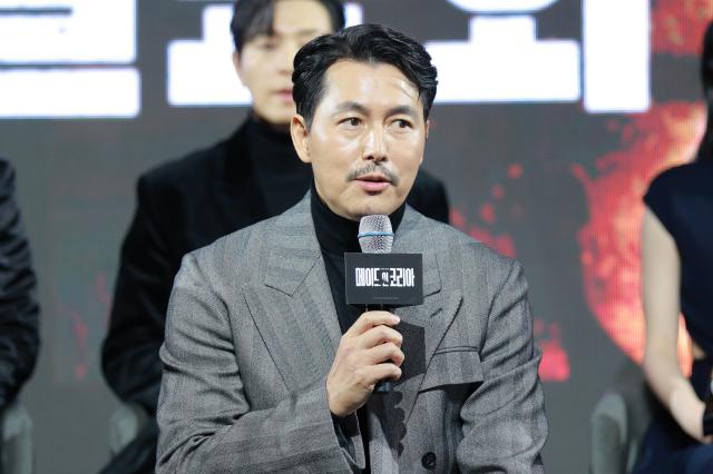 배우 정우성이 15일 오전 서울 강남구 그랜드 인터컨티넨탈 파르나스에서 열린 디즈니+ 오리지널 시리즈 메이드 인 코리아 제작발표회에 참석해 인사말을 하고 있다 사진유대길 기자