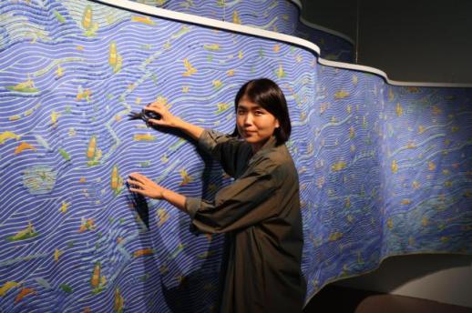  [김호이의 사람들] 찻잔 그림자에서 시작된 예술, 빈센트 발의 쉐도우 올로지