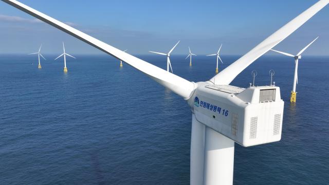 해상에 설치된 풍력 발전기사진연합뉴스