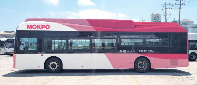 목포시가 새롭게 단장한 공영버스 디자인을 12월부터 시내버스에 순차적으로 적용해 운행한다사진목포시