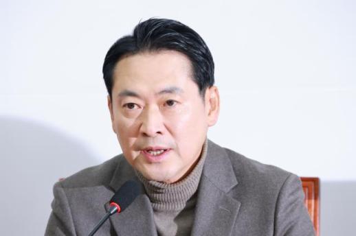 李대통령 박물관 문화재를 아무나 빌려가나… 비정상 관리 문제