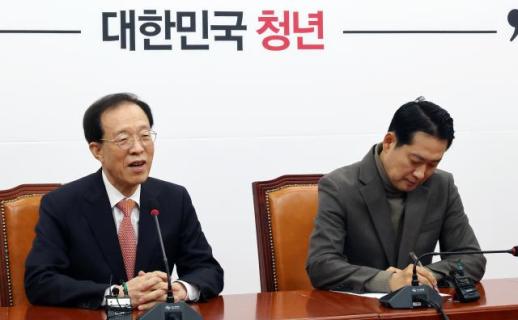 李대통령 박물관 문화재를 아무나 빌려가나… 비정상 관리 문제