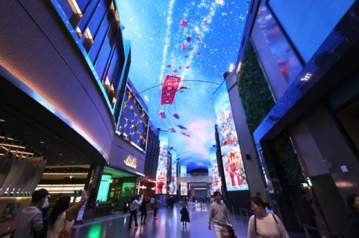 PHOTOS: Incheons Inspire entertainment resort filled with Christmas