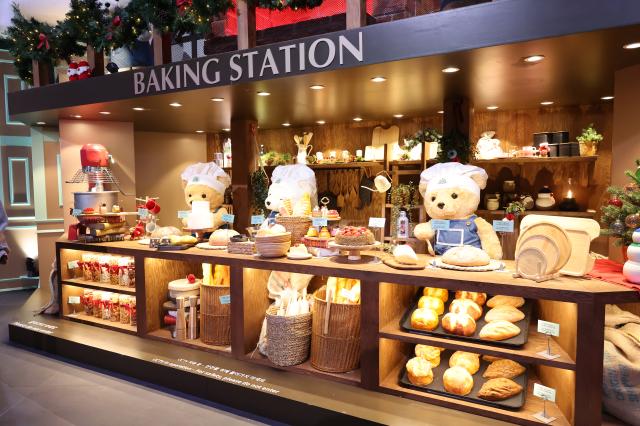 Inspire Entertainment Resort in Jung-gu Incheon is decorated with a Christmas theme on Dec 16 2025 AJP Han Jun-gu