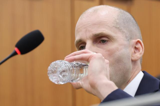 물 마시는 해롤드 로저스 쿠팡 대표이사
    서울연합뉴스 이동해 기자  17일 서울 여의도 국회 과학기술정보방송통신위원회에서 열린 쿠팡 침해사고 관련 청문회에 출석한 해롤드 로저스 쿠팡 대표이사가 물을 마시고 있다 20251217
    eastseaynacokr2025-12-17 105533
저작권자 ⓒ ㈜연합뉴스 무단 전재 재배포 금지 AI 학습 및 활용 금지저작권자 ⓒ ㈜연합뉴스 무단 전재 재배포 금지 AI 학습 및 활용 금지