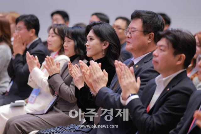 [포토] K타이거즈 무대 관람하는 참석자들