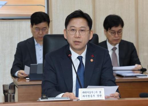 정부, 택배 운송장 가상 안심주소 도입 검토…제2의 쿠팡 사태 막는다