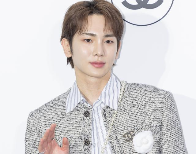 SHINee・キー「注射おばさんが医師だと思った…自宅で診療を受け」活動中止