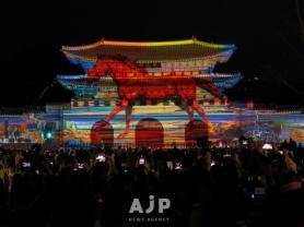 PHOTOS: Annual winter festa lights up night of Seoul