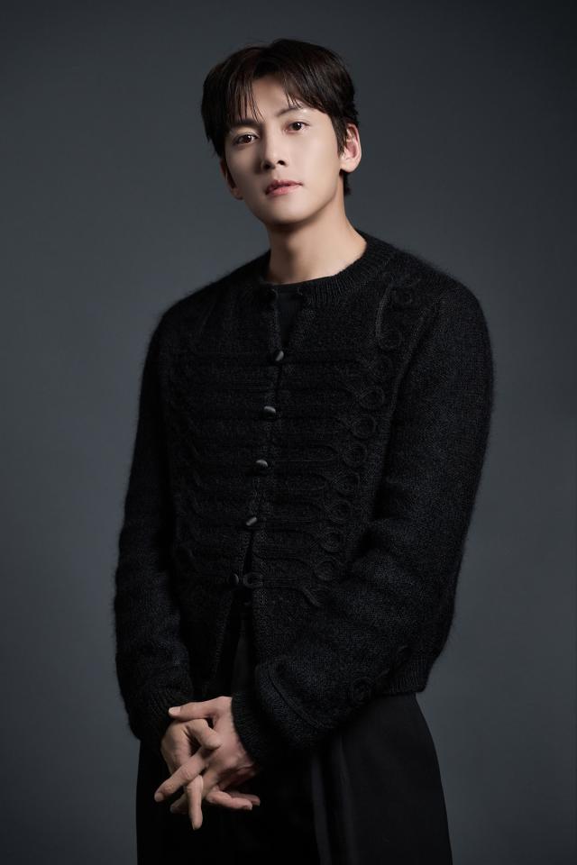 디즈니+ 조각 도시 배우 지창욱 사진월트디즈니컴퍼니코리아