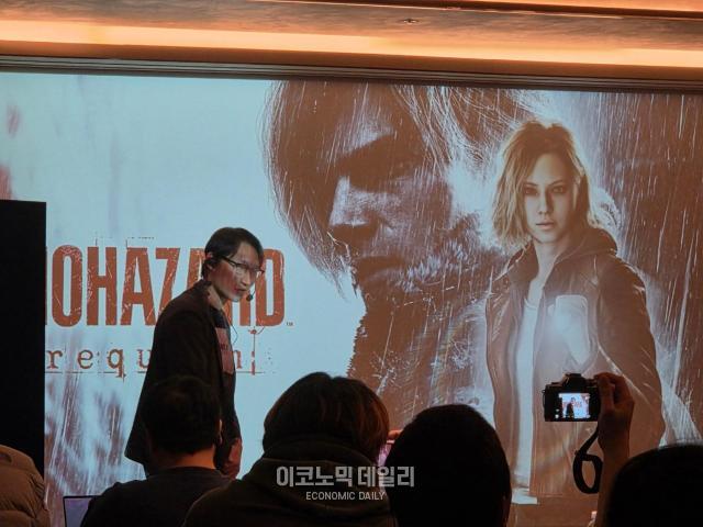 쿠마자와 PD는 “‘바이오하자드 7’보다는 덜 무섭고 ‘RE2’ 수준의 공포를 지향했다”며 “너무 무서워서 게임을 중단하는 일이 없도록 완급을 조절하면서도 서바이벌 호러 본연의 재미를 살리는 데 주력했다”고 밝혔다사진류청빛 기자