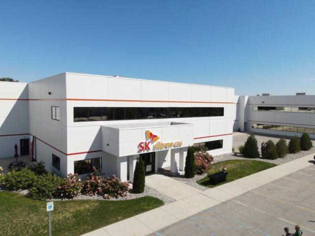 Koreas Doosan Corp. named preferred bidder for wafer maker SK siltron