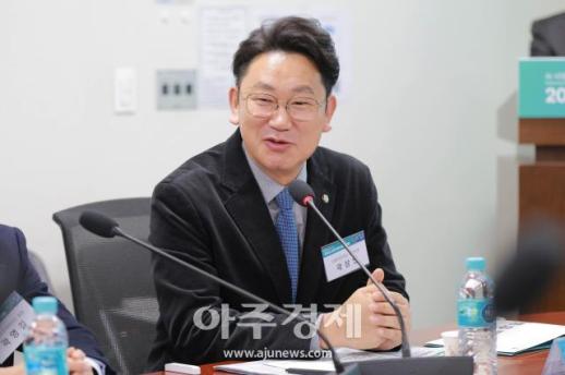 [포토] 2026 미래 전망 총장 포럼 축사 하는 곽상언 의원