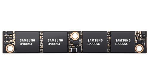 삼성전자 LPDDR 기반 서버용 메모리 모듈 소캠SOCAMM2 사진삼성전자