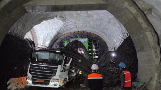 여의도 신안산선 공사현장서 붕괴사고…매몰자 구조 완료·1명 심정지