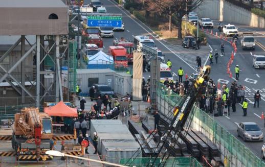 [포토] 여의도역 신안산선 매몰자 전원 구조…1명 심정지·2명 경상