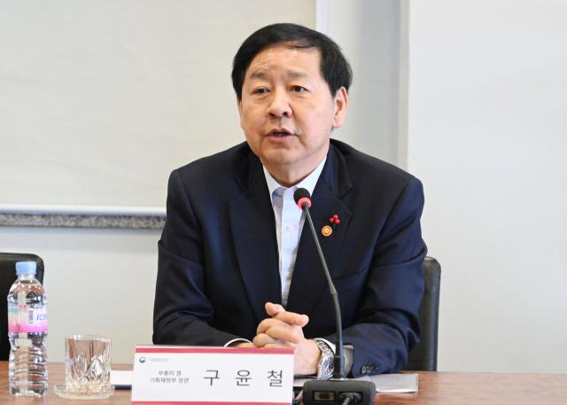 구윤철 부총리 겸 기획재정부 장관이 18일 서울 광진구 세종대학교에서 청년 노동시장 유입 촉진 방안을 발굴하기 위해 열린 취업준비 청년 및 관계 전문가들과의 현장간담회에서 발언하고 있다사진기획재정부