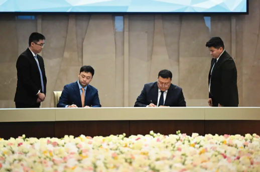 Sign CEO闫欣在中国商务部机关报发表整版署名文章：数字一带一路从中亚出发