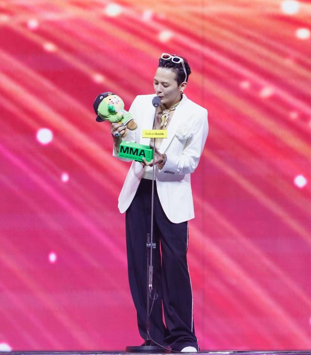 지드래곤 사진멜론 제공