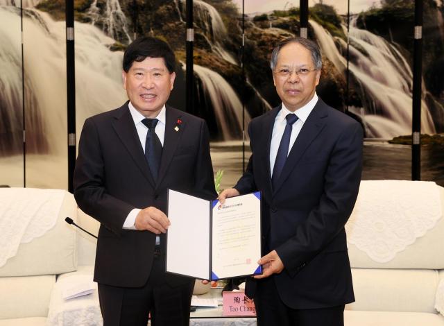 구이저우성 인민대표대회 방문사진충남도의회