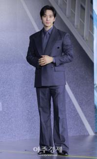 [포토] 포즈 취하는 이준호 (넷플릭스 캐셔로 제작발표회)