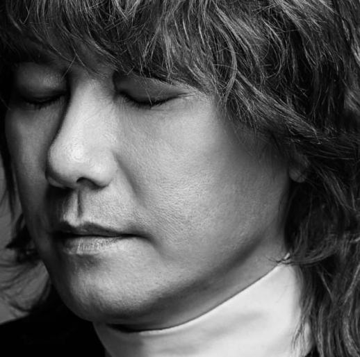 비공개인줄 몰라…김장훈, 미르 신부 얼굴 공개 사과