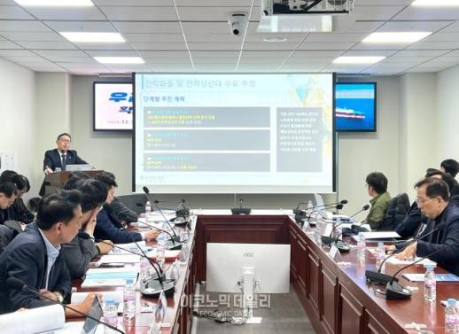 [현장] 배도, 도크도 중국으로…해상주권 공백에 한국형 SHIPS 법안 부상