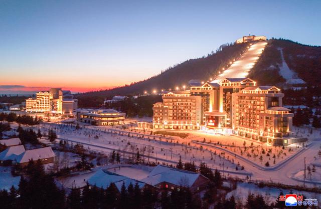 朝鲜三池渊市落成多家现代化酒店