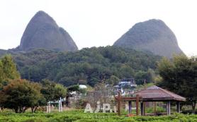 TRAVEL: Mt. Maisans twin horse-ear peaks offer geological wonders