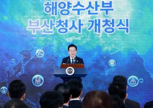 李 대통령 가덕신공항 차질 없이 추진…2030년까지 해사법원 설립