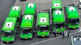 Bus drivers in Seoul threaten strike next month over wage dispute