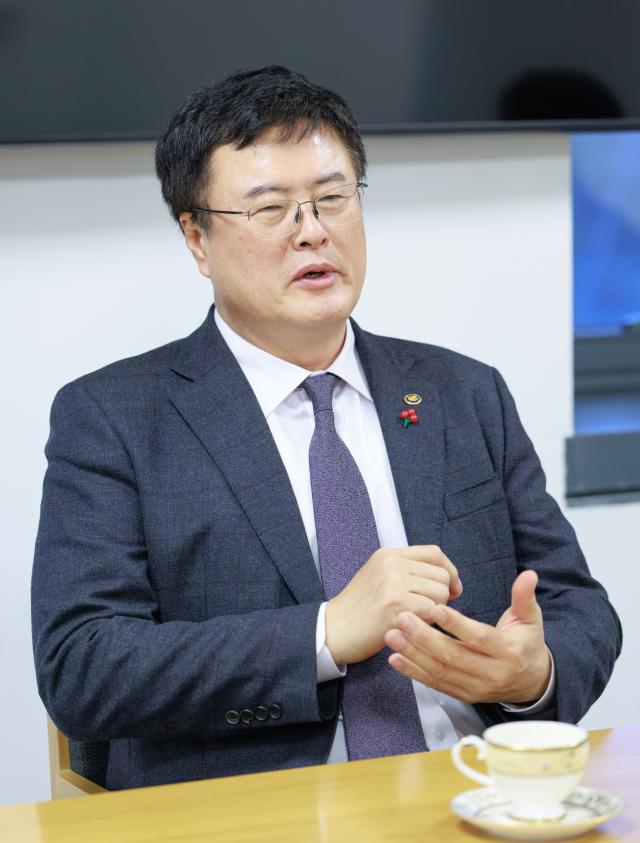 김대현 문화체육관광부 제2차관이 23일 오후 국립현대미술관 서울관 집무실에서 본지와 인터뷰하고 있다 사진유대길 기자 dbeorlf123ajunewscom