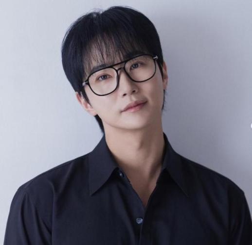 배우 전호준 전 여친 폭행 혐의 불기소 처분 받아…내가 피해자였다 [전문]