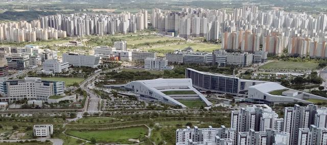 충남도청사 전경사진충남도