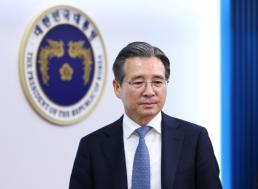 우원식, 조국 혁신당 대표 취임 축하…국정안정·민생개혁 당부