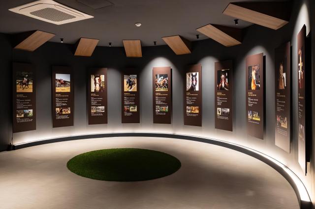 렛츠런파크 부산경남 헤리티지홀 2관 전설의 갈기사진렛츠런파크 부산경남