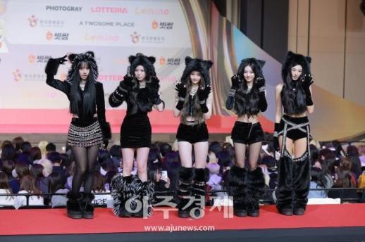 [포토] 미야오, 2025 SBS 가요대전 레드카펫 참석